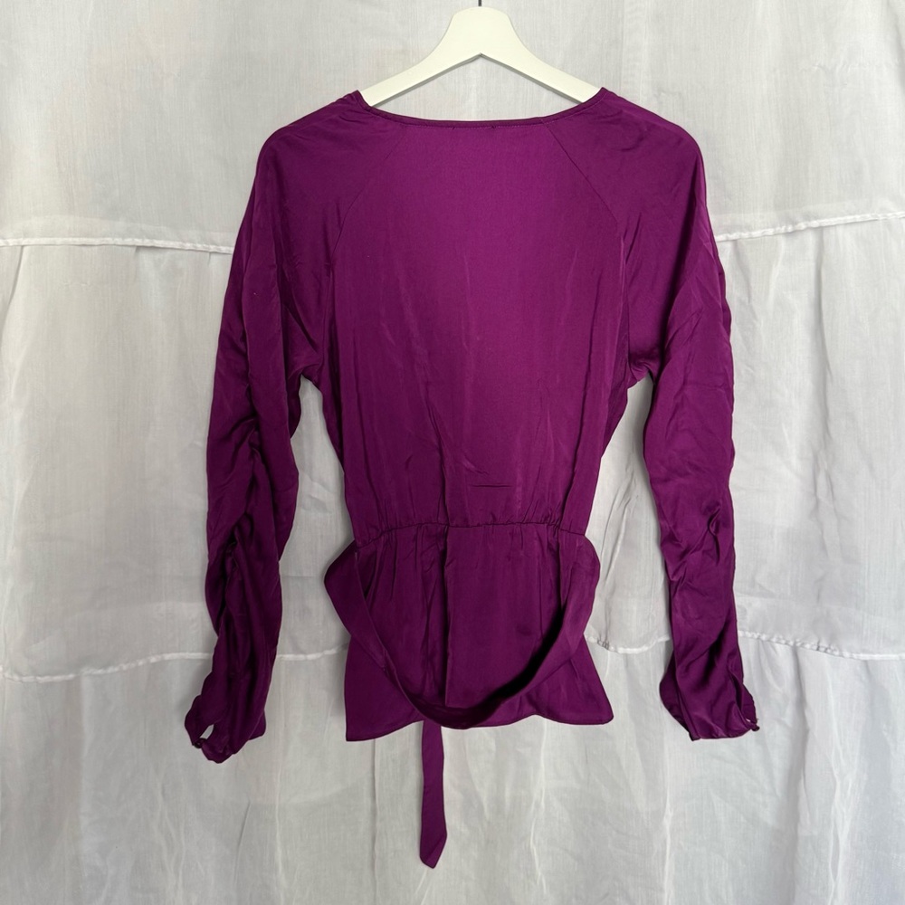 VENUS Blouse with Belt - Picture 8 of 8